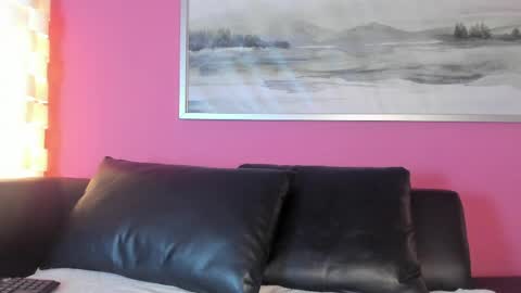 Stefany Suarez online show from 04-04-26, 06:27