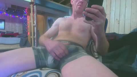 Snapshot of tigars36 chatting on 04-27-26, 04:54 Tigars36 online show from 04-27-26, 04:54