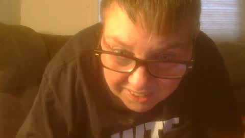 Snapshot of tight_kitty55 chatting on 08-03-26, 04:44 tight Kitty55 online show from 08-03-26, 04:44