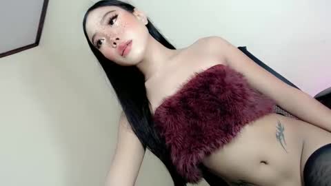 Snapshot of tight_sabrina chatting on 05-07-26, 07:52 tight_sabrina online show from 05-07-26, 07:52