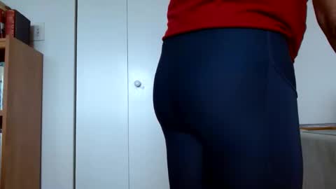 Snapshot of tightshortsspank chatting on 01-21-25, 08:32 Tightshortsspank online show from 01-21-25, 08:32