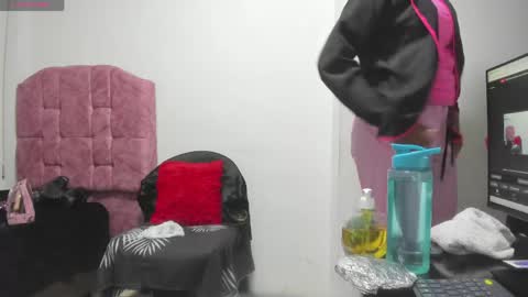 tihara_ladys online show from 05-18-26, 10:54