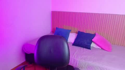 tiinajonus_ online show from 02-11-26, 12:32