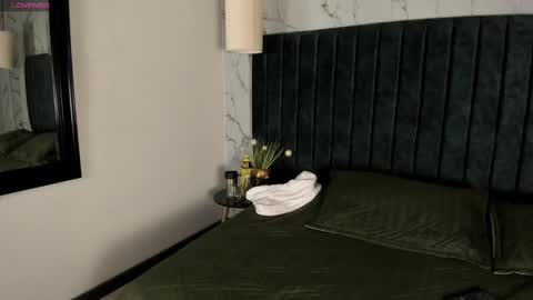 Tim Fox online show from 11-19-25, 12:05