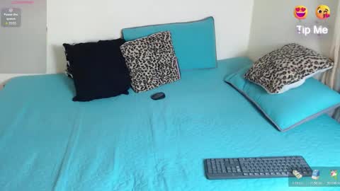 Timothy and Santy online show from 11-07-25, 08:09