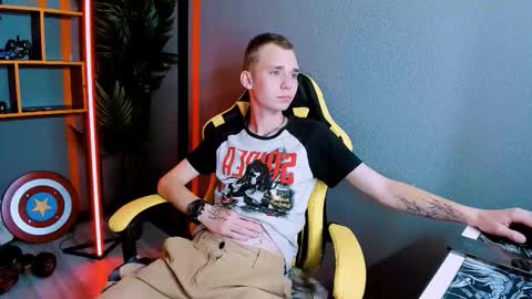 Snapshot of tim_blackk chatting on 09-14-25, 08:52 Tim online show from 09-14-25, 08:52