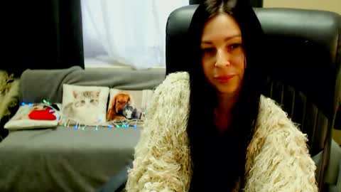 Luisa online show from 03-18-26, 09:01