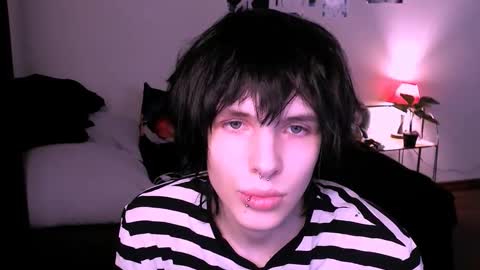 Snapshot of timi_moon chatting on 11-16-25, 11:49 timi_moon online show from 11-16-25, 11:49