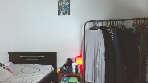 timmy  independent model  help me reach 50 thumbs up pls online show from 01-05-25, 01:15