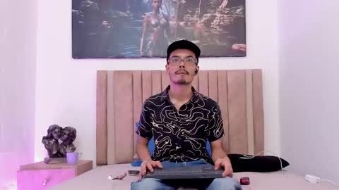 Evans  online show from 12-04-25, 04:00