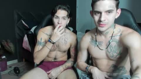 wanna play bareback uncut colombian couple new twink bbk online show from 02-05-25, 10:30