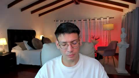 Snapshot of timothy_jones1 chatting on 05-31-26, 10:11 timi jones online show from 05-31-26, 10:11