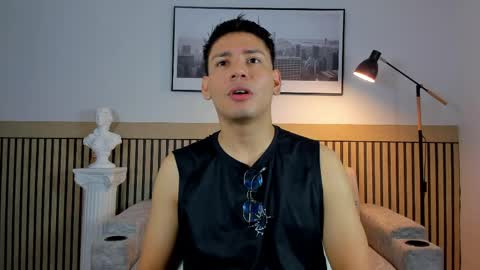 Snapshot of timothy_jones1 chatting on 06-07-26, 04:00 timi jones online show from 06-07-26, 04:00