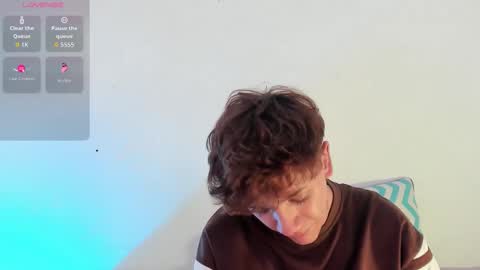 Timothy 21 years old online show from 11-17-25, 08:25