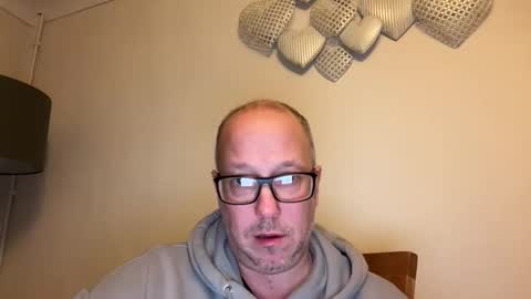 timtim19781978 online show from 01-06-26, 05:49