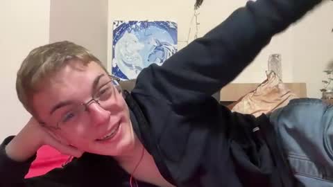 Snapshot of timveret chatting on 12-03-24, 09:56 Wizard online show from 12-03-24, 09:56