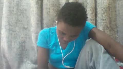 Snapshot of tina2030_1 chatting on 05-24-26, 11:04 tee online show from 05-24-26, 11:04