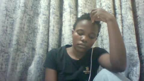 Snapshot of tina2030_1 chatting on 07-16-26, 06:36 tee online show from 07-16-26, 06:36