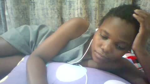 Snapshot of tina2030_1 chatting on 08-03-26, 09:04 tee online show from 08-03-26, 09:04