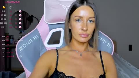 Tina online show from 04-15-26, 10:44