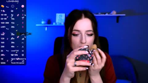 Snapshot of tina_blade_ chatting on 11-21-25, 10:30 tina_blade_ online show from 11-21-25, 10:30