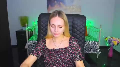 Tina online show from 11-06-25, 01:56