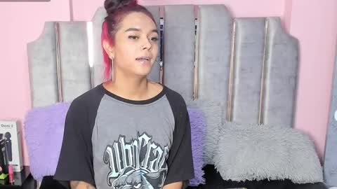 Snapshot of tina_noa chatting on 03-08-25, 10:00 Tina noa online show from 03-08-25, 10:00