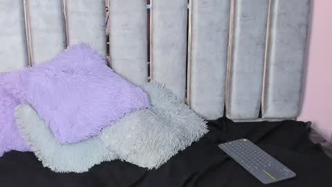 Snapshot of tina_noa chatting on 03-09-25, 12:42 Tina noa online show from 03-09-25, 12:42