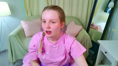 tinasiner online show from 04-11-26, 03:16