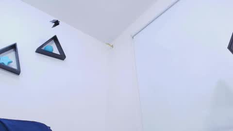 tinkerbell online show from 11-18-25, 07:18