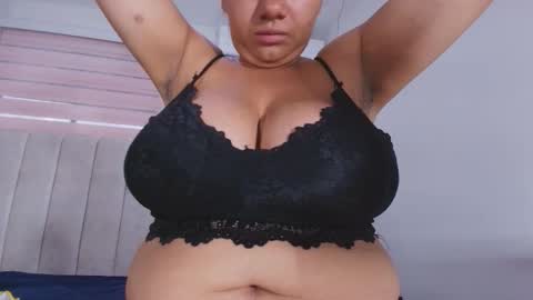 Snapshot of tinkerbell_1 chatting on 02-05-26, 07:18 tinkerbell online show from 02-05-26, 07:18