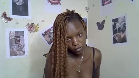 tinnie_e online show from 01-11-26, 02:11