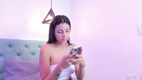Snapshot of tinny_and_candy chatting on 12-09-24, 04:47 TINNY AND CANDY online show from 12-09-24, 04:47