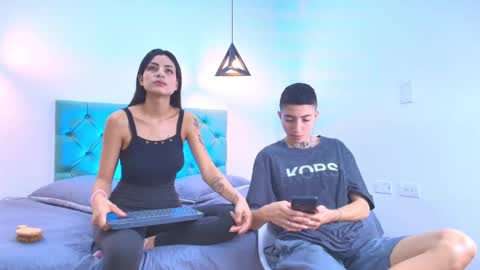 Snapshot of tinny_and_candy chatting on 01-15-25, 01:31 TINNY AND CANDY online show from 01-15-25, 01:31