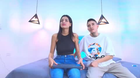 Snapshot of tinny_and_candy chatting on 01-17-25, 01:24 TINNY AND CANDY online show from 01-17-25, 01:24