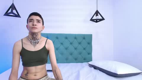 Snapshot of tinny_and_candy chatting on 02-07-25, 04:35 TINNY AND CANDY online show from 02-07-25, 04:35