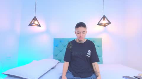 Snapshot of tinny_and_candy chatting on 02-11-25, 01:30 TINNY AND CANDY online show from 02-11-25, 01:30