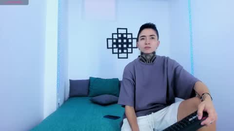 Snapshot of tinny_and_candy chatting on 09-13-25, 04:51 TINNY AND CANDY online show from 09-13-25, 04:51