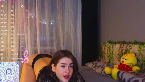 Molly online show from 12-21-25, 03:41