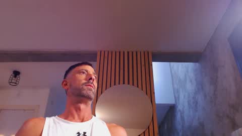 Snapshot of tinoclandestino chatting on 01-19-25, 04:46 tinoclandestino online show from 01-19-25, 04:46