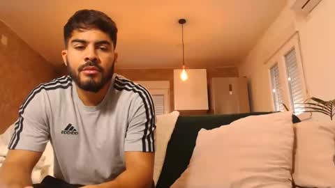 tinoclandestino online show from 12-19-25, 11:06