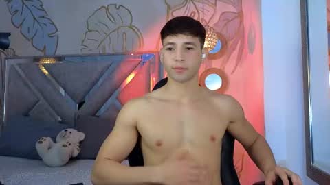 Snapshot of tinocrow chatting on 06-10-26, 04:28 TONY online show from 06-10-26, 04:28