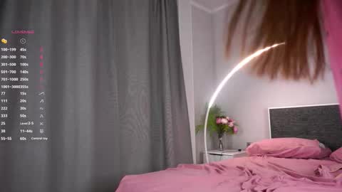 Sofia online show from 10-12-25, 03:38