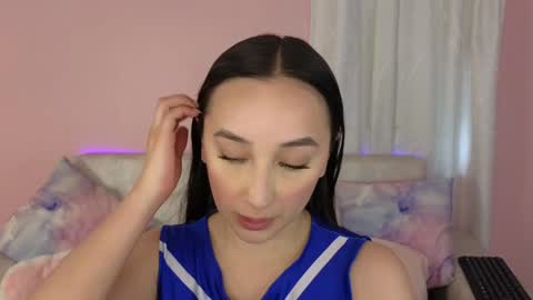 tiny_cora online show from 01-10-25, 08:04