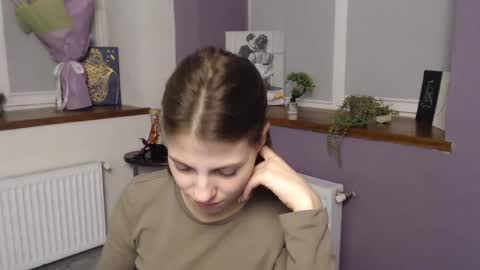 Gloria online show from 02-27-25, 07:47