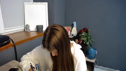 Gloria online show from 02-28-25, 11:47