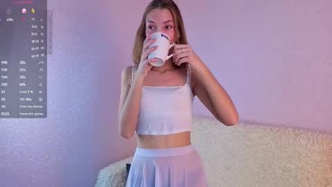 Lily online show from 10-06-25, 05:38