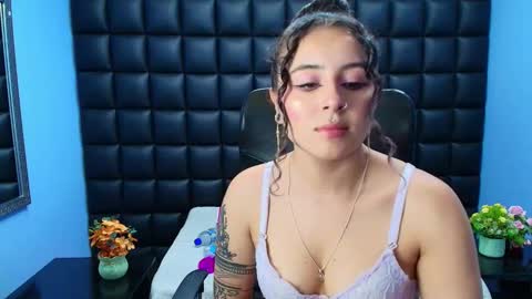 tiny online show from 11-12-25, 04:24