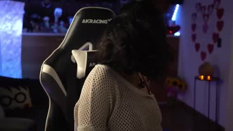 Ana Molly online show from 02-14-25, 10:04