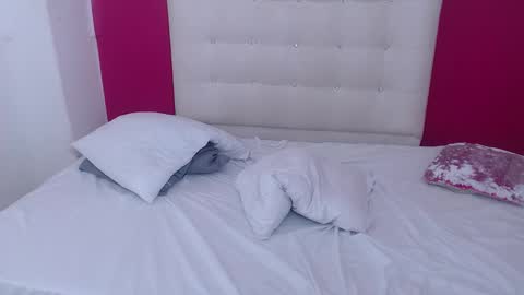 tiny_whore18 online show from 09-20-25, 06:36